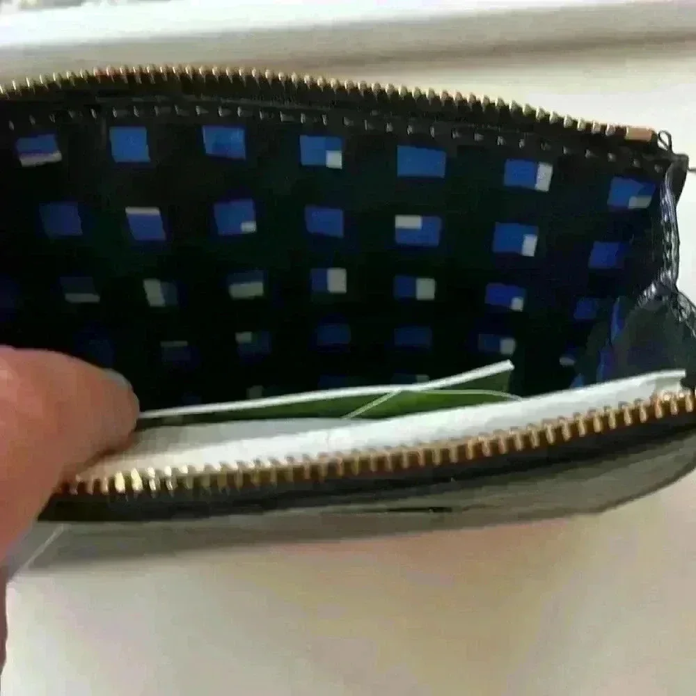Vintage new with tags Kate Spade north court bow wristlet in black